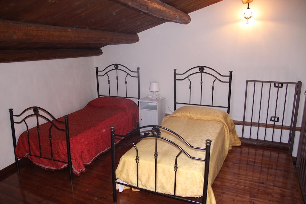 Apartament La Finestra Sotto La Rocca Cefalù Pokój zdjęcie